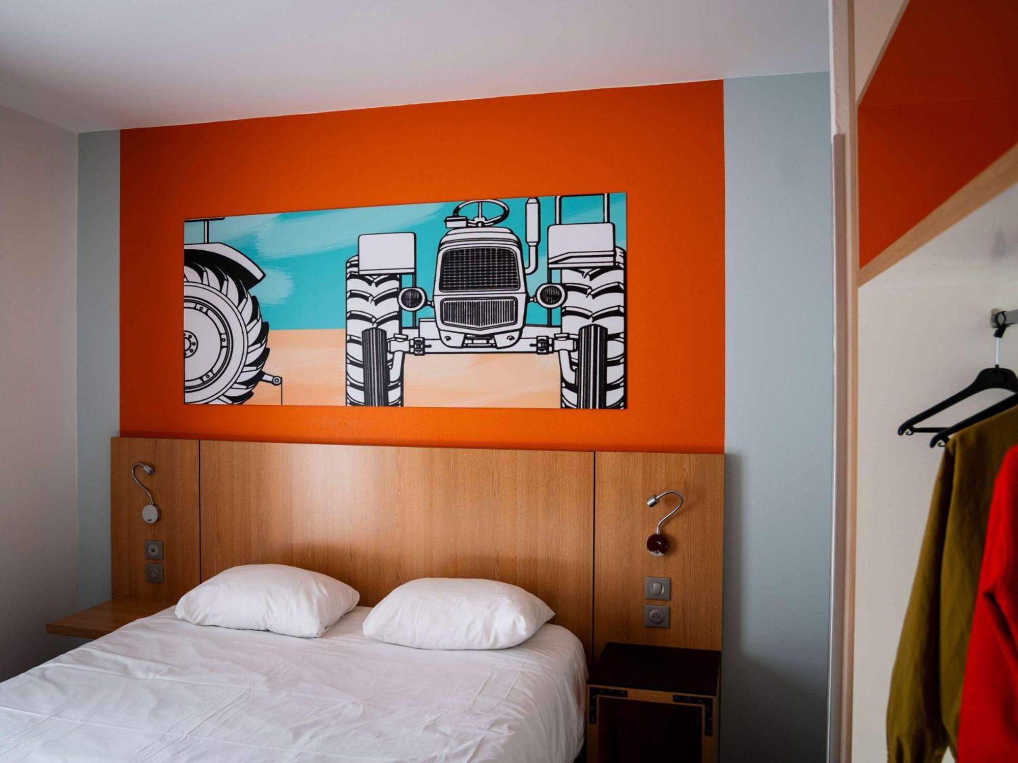 Ibis Styles Bourbon Lancy Hotel Exterior photo